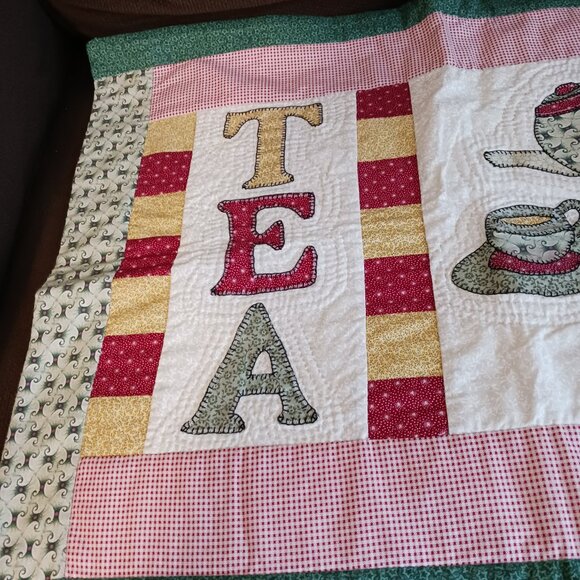 Hand Quilted "Tea For Two" Table Topper/Wall Hanging - Picture 2 of 10